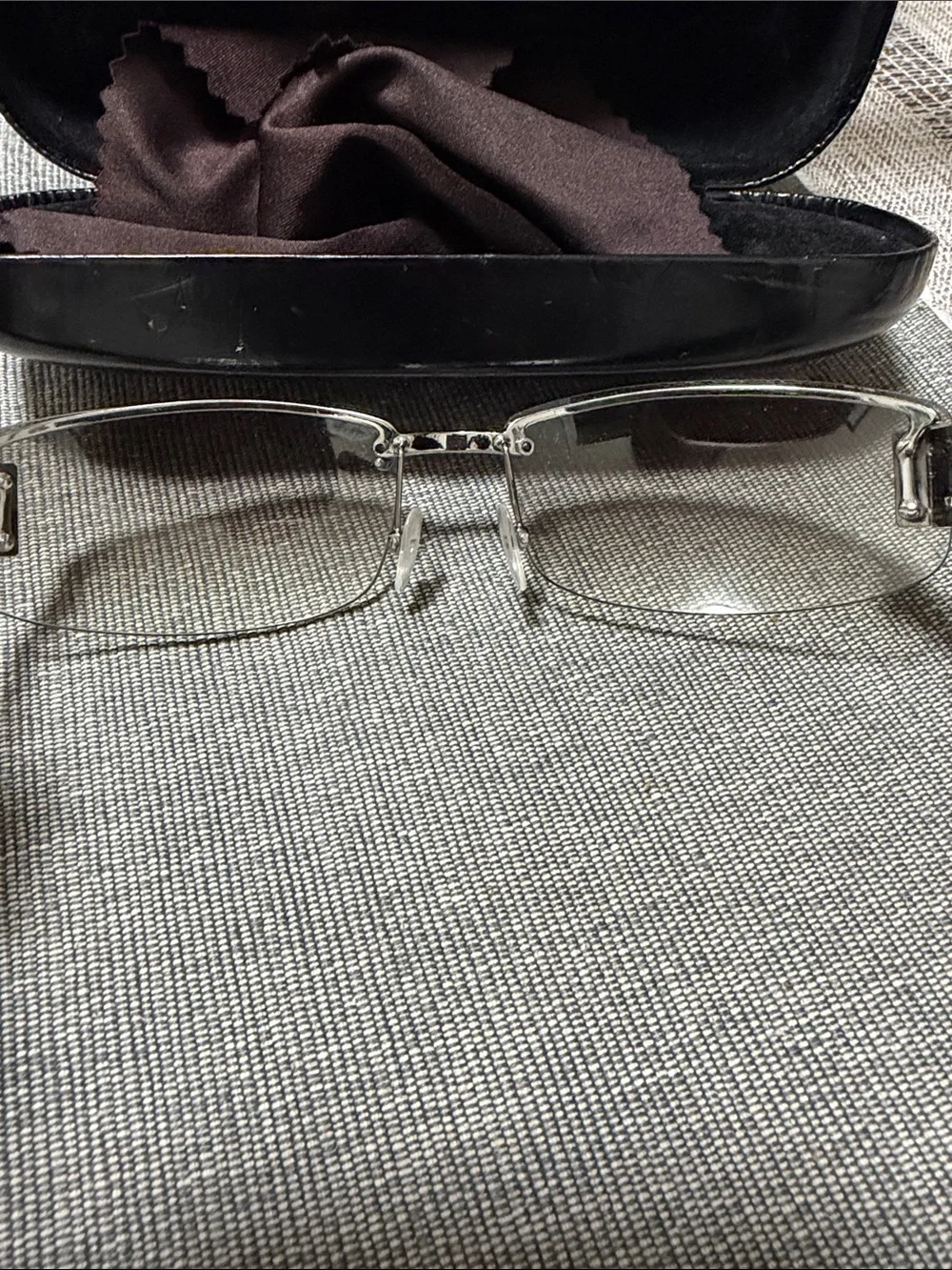 AUTHENTIC Women's Gucci Sunglasses